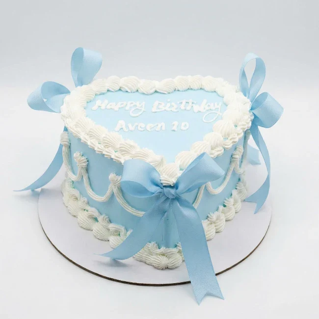 Blue Vintage Cake